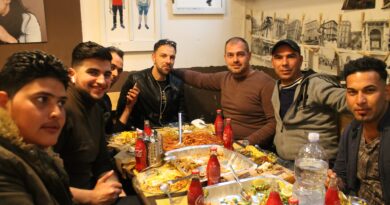 I ragazzi iracheni che hanno cucinato le pietanze
